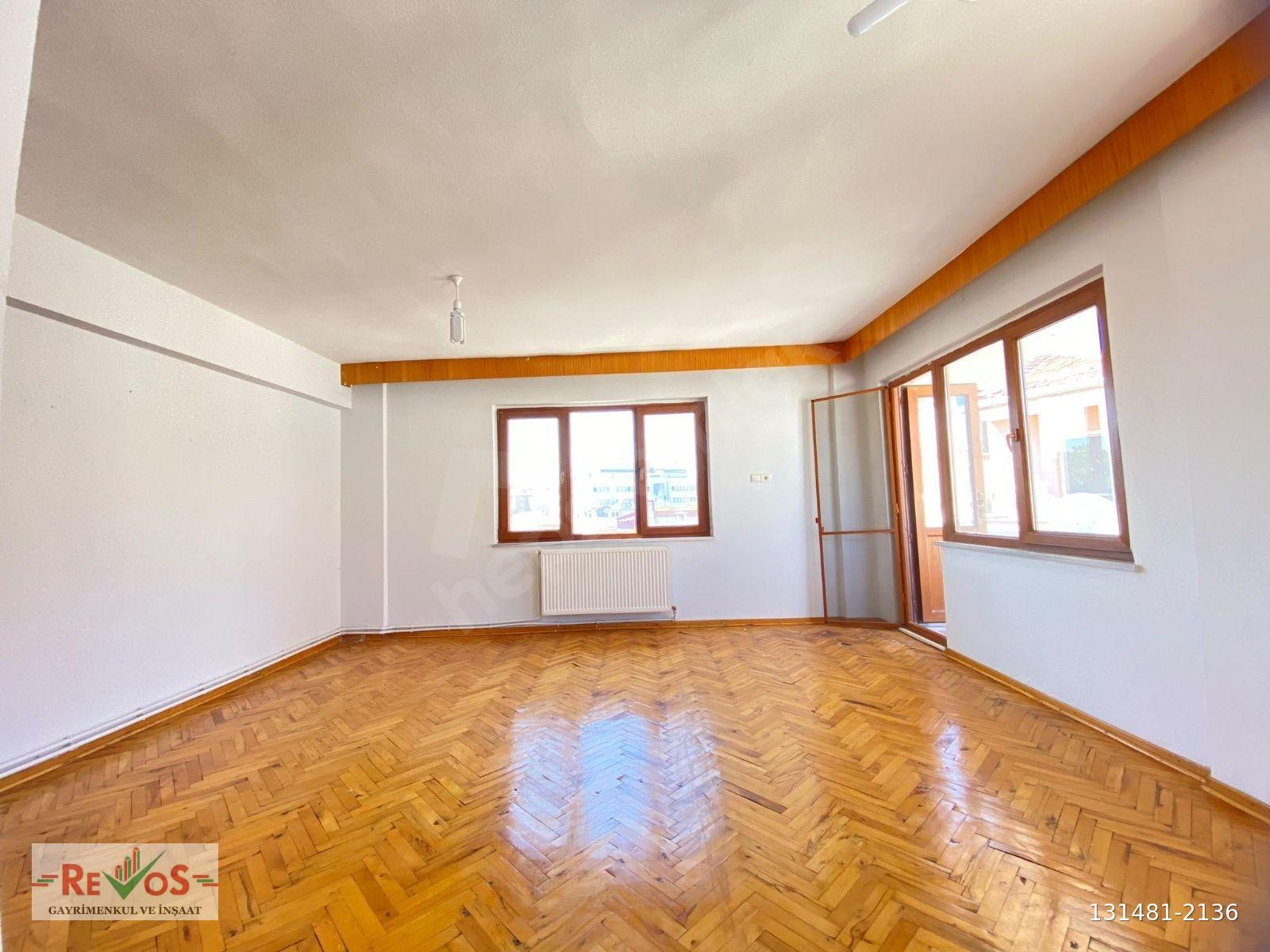 KUMYOL CADDESİNE 3+1 GENİŞ KİRALIK DAİRE