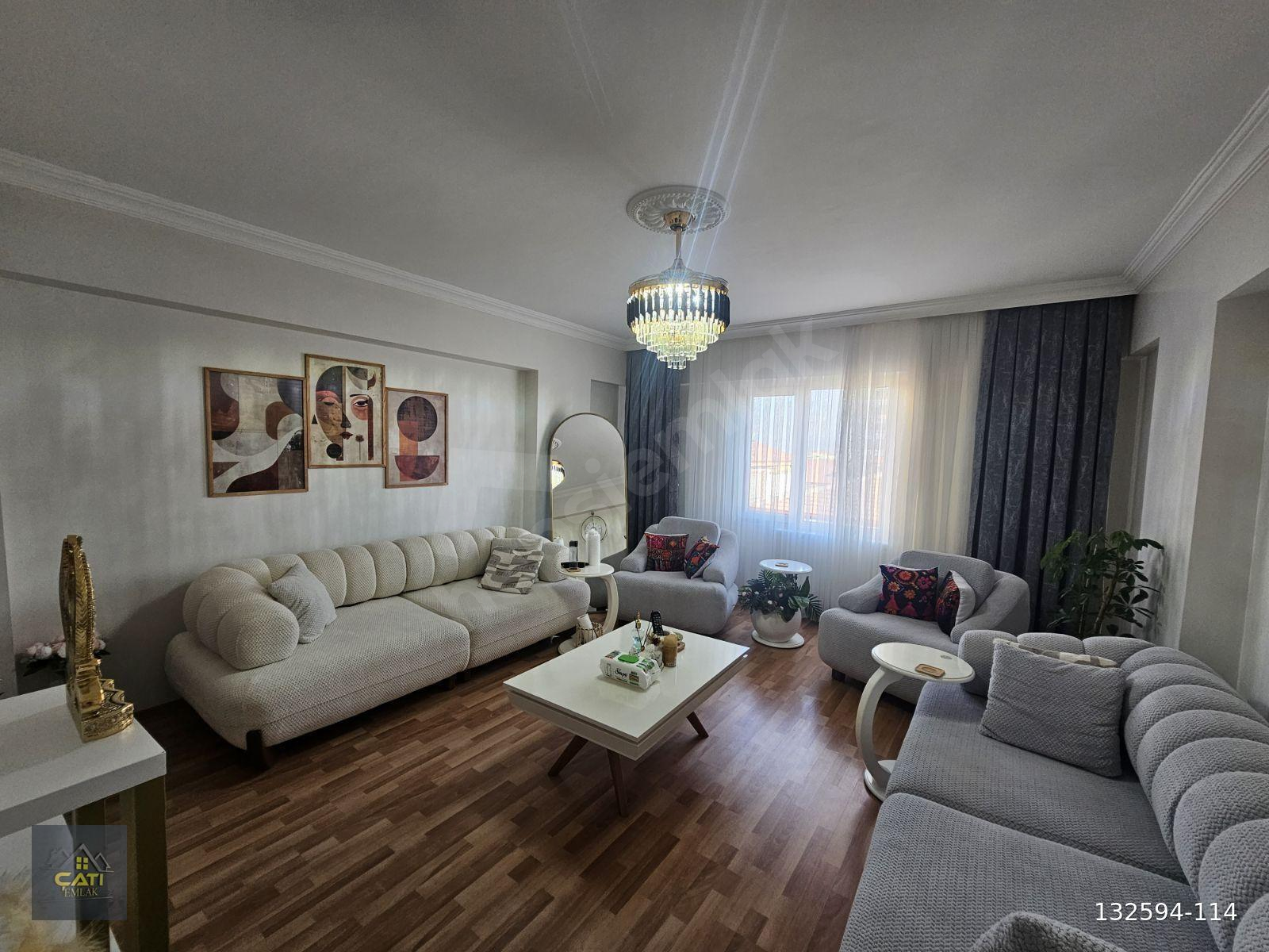 ÇATI EMLAKTAN SATILIK DAİRE 2+1 - 11 YILLIK ASANSÖRLÜ
