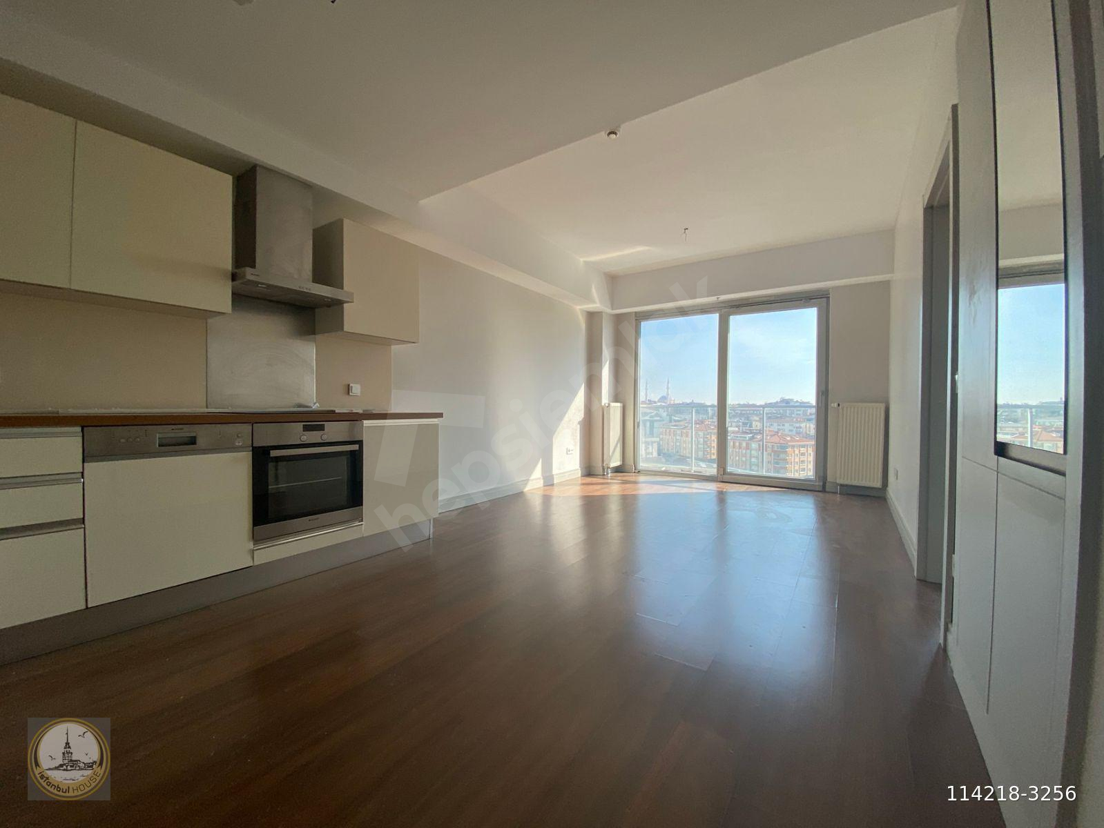 İSTANBUL HOUSE'DAN SUR YAPI CORRİDOR'DA PEYZAJ MANZARALI 1+1