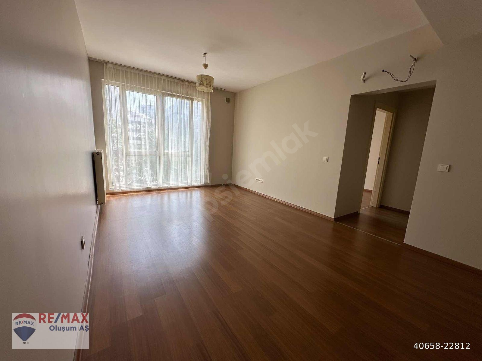 Remax Oluşum'dan Güneşli Konutları'nda 1+1 2.Kat Satılık Daire