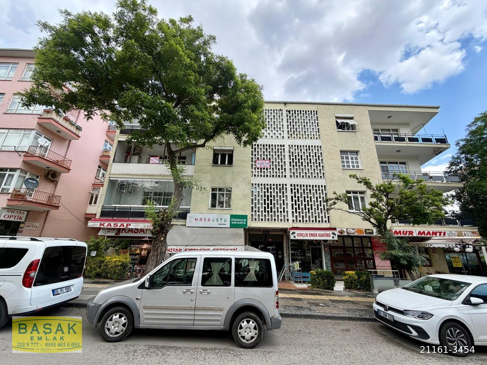 GENÇLİK CADDESİ ÜZERİNDE BAŞAKTAN İÇİ BOŞ ÖN CEPHE AÇIK OTOPARKLI 3+1 DAİRE