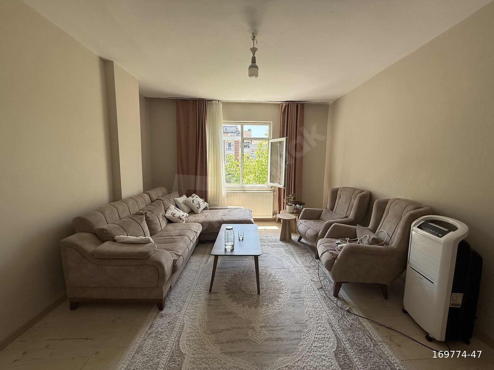 SAYGIN'DAN BAĞCILAR'DA ARAKAT 2+1 100 M2 SATILIK FIRSAT DAİRE
