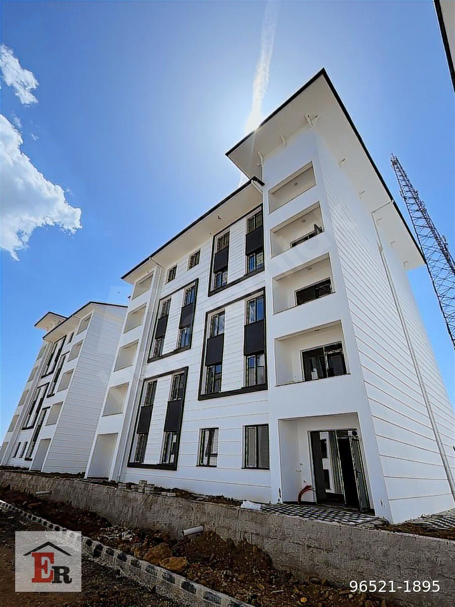 KONUT ER EMLAKTAN SIFIR YAPI SATILIK 2+1 DAİRE