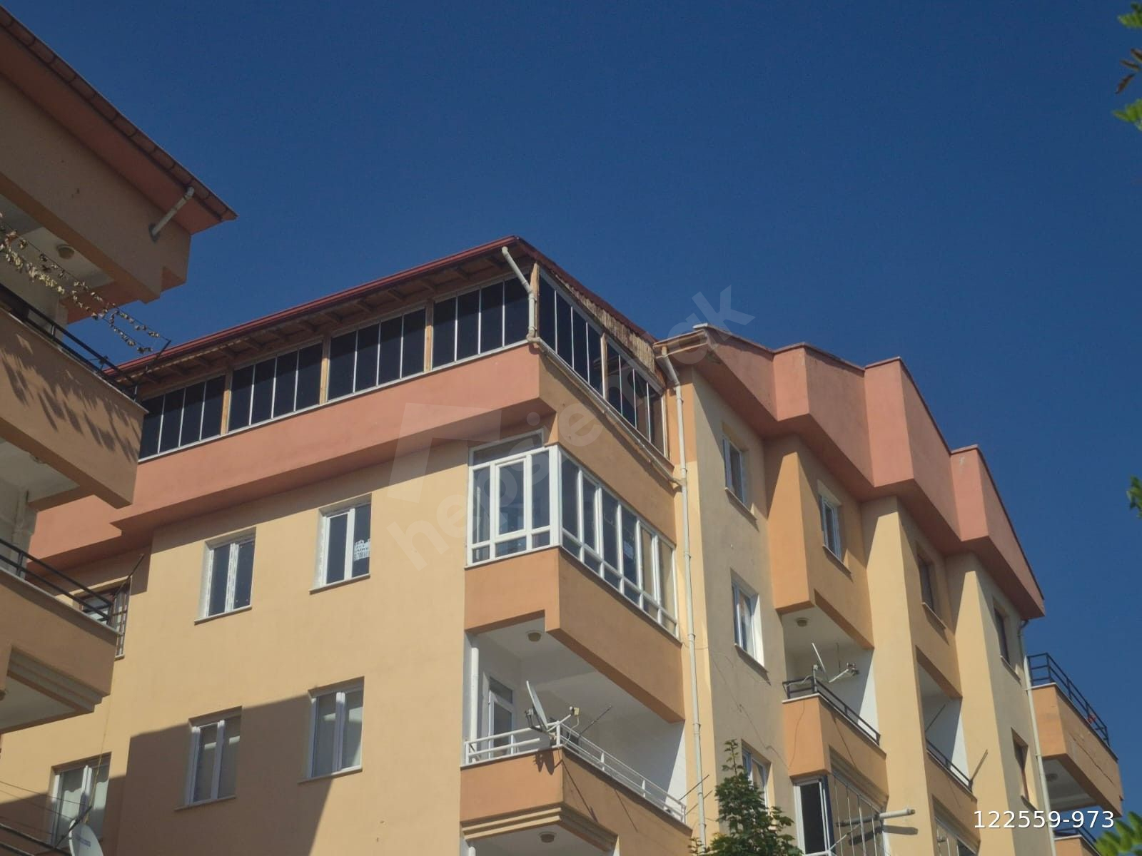 VARİNLİ CADDESİNDE 3+1 DUBLEKS SATILIK