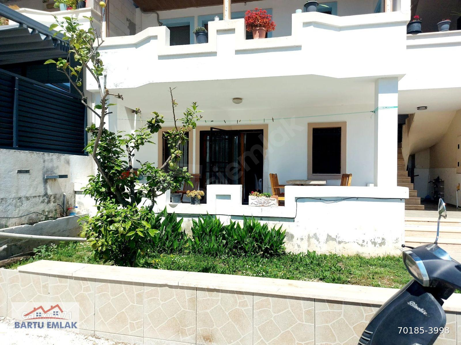 TURGUTREİS İSLAMHANELRİ'NDE OKULA PAZARA YAKIN BAHÇE KATI 2+1