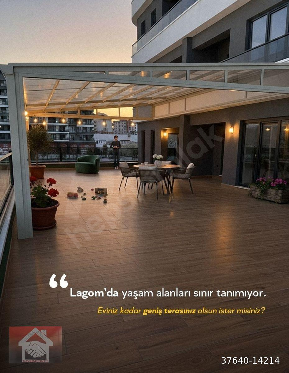 LAGOMDA 30M2 KAPATILABİLİR TERASLI 1+1 AVM CEPHELİ YAPILI OFİS