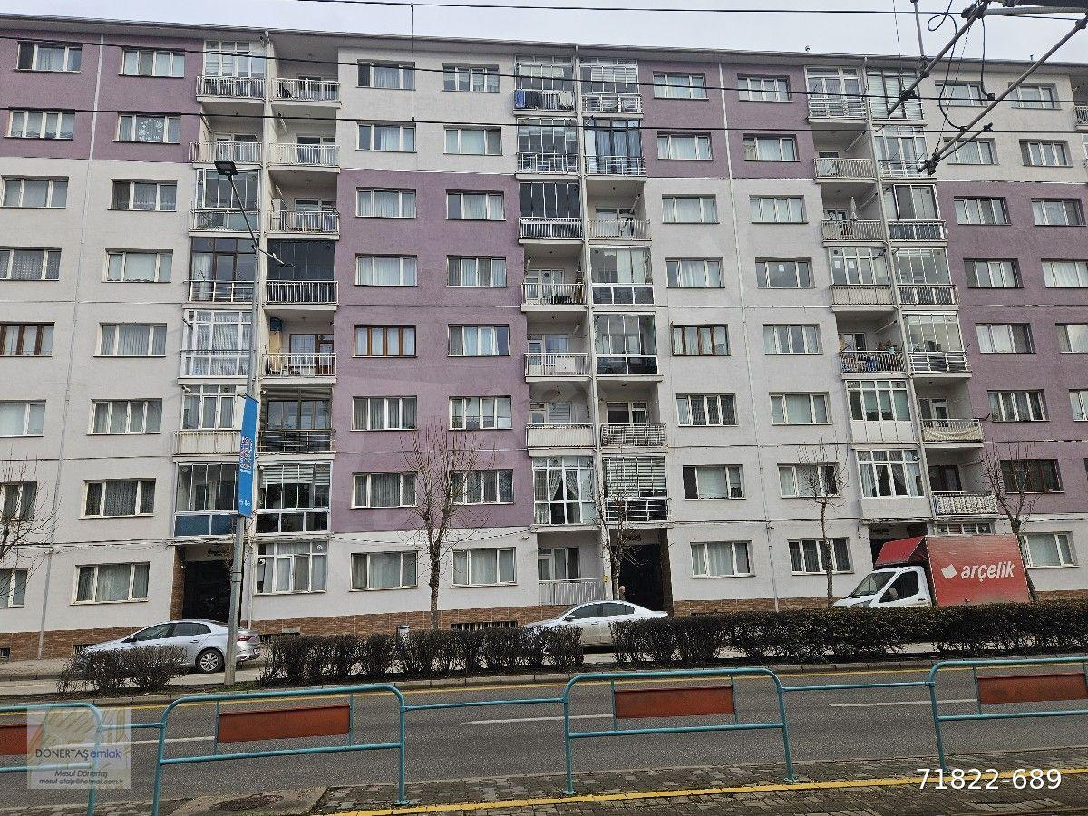 DÖNERTAŞ EMLAKTAN GÖKMEYDAN MAH.CUMHURİYET BLV.BAKIMLI ARA KAT 3+1 SATILIK DAİRE
