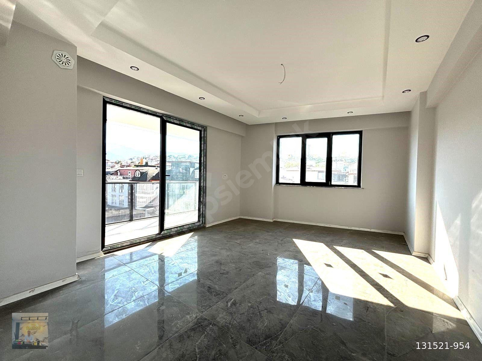 İLBADI MAHALLESİNDE CADDE ÜSTÜNDE ARKA CEPHE BALKONLU 2+1/90m2 3.150.000 TL PAZARLIKLI SATILIK DAİRE