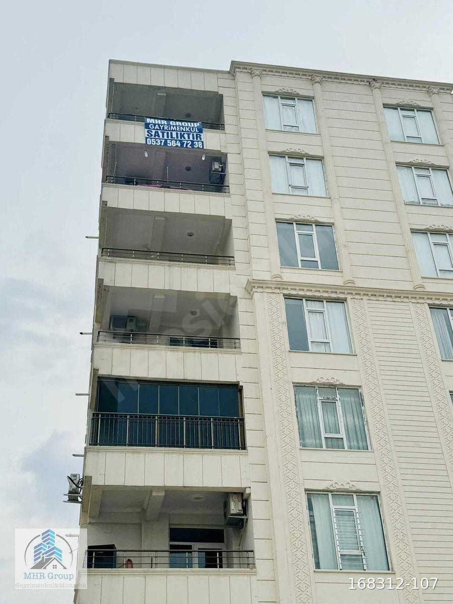 MHR Grouptan Emine Göncü lisesi yanı satılık 4 odalı daire