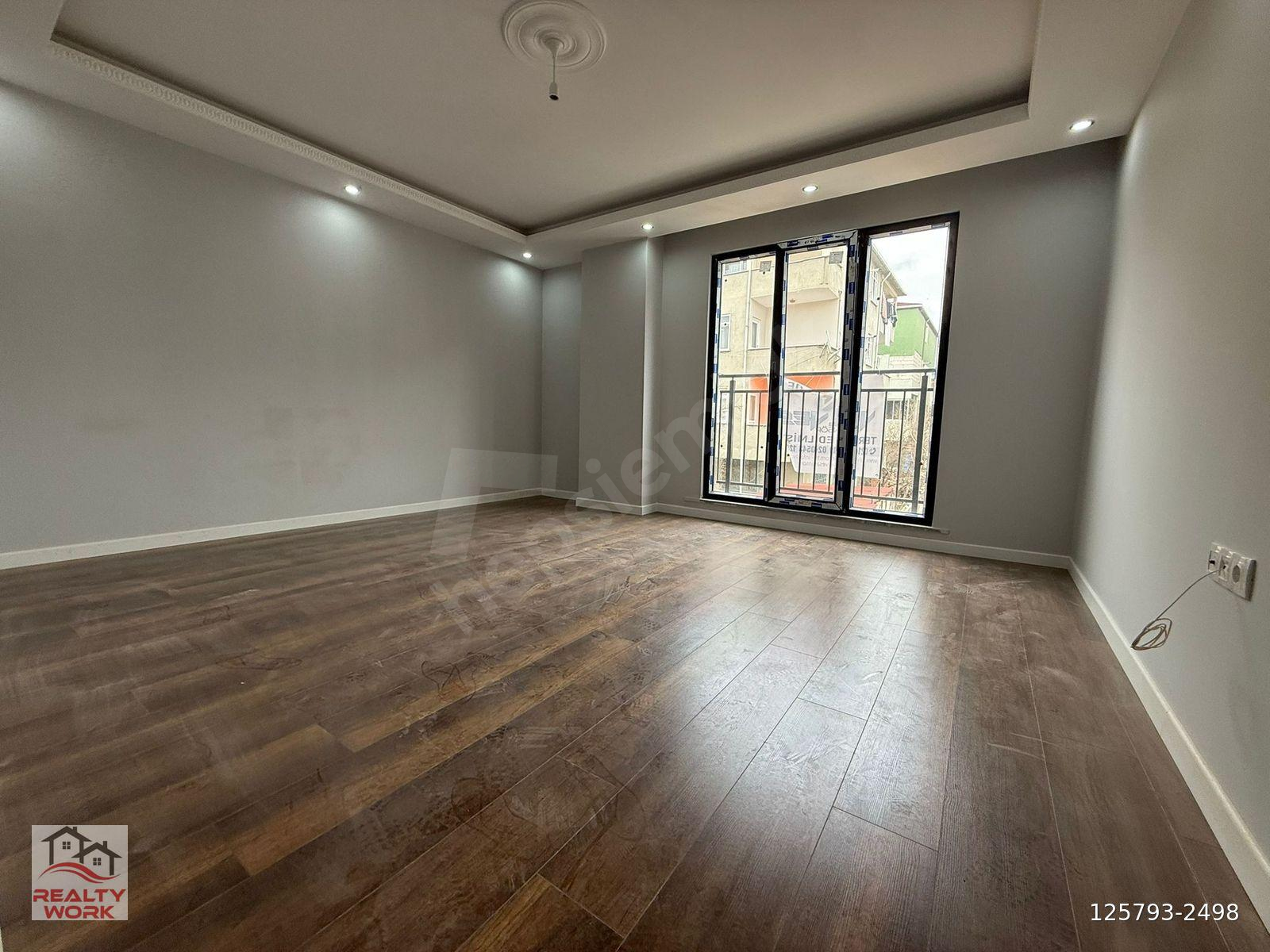MARMARAYA 5 DK,ASANSÖRLÜ,GENİŞ KULLANIŞLI ÇİFT BALKONLU 3+1