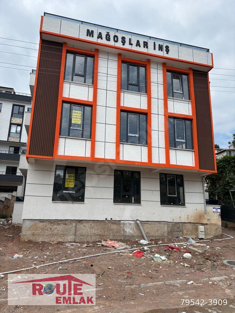 DERİNCE FATİH SULTAN MAHALLESİ'NDE SATILIK 185 m² 4+1 LÜKS ÇATI DUBLEKS