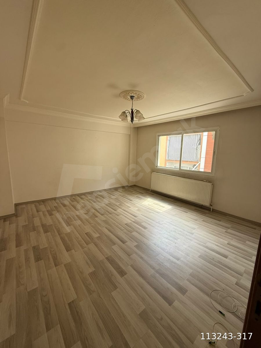 AKMAN GAYRİMENKUL'DEN SAKARYA MAHALLESİNDE KİRALIK 3+1 DAİRE