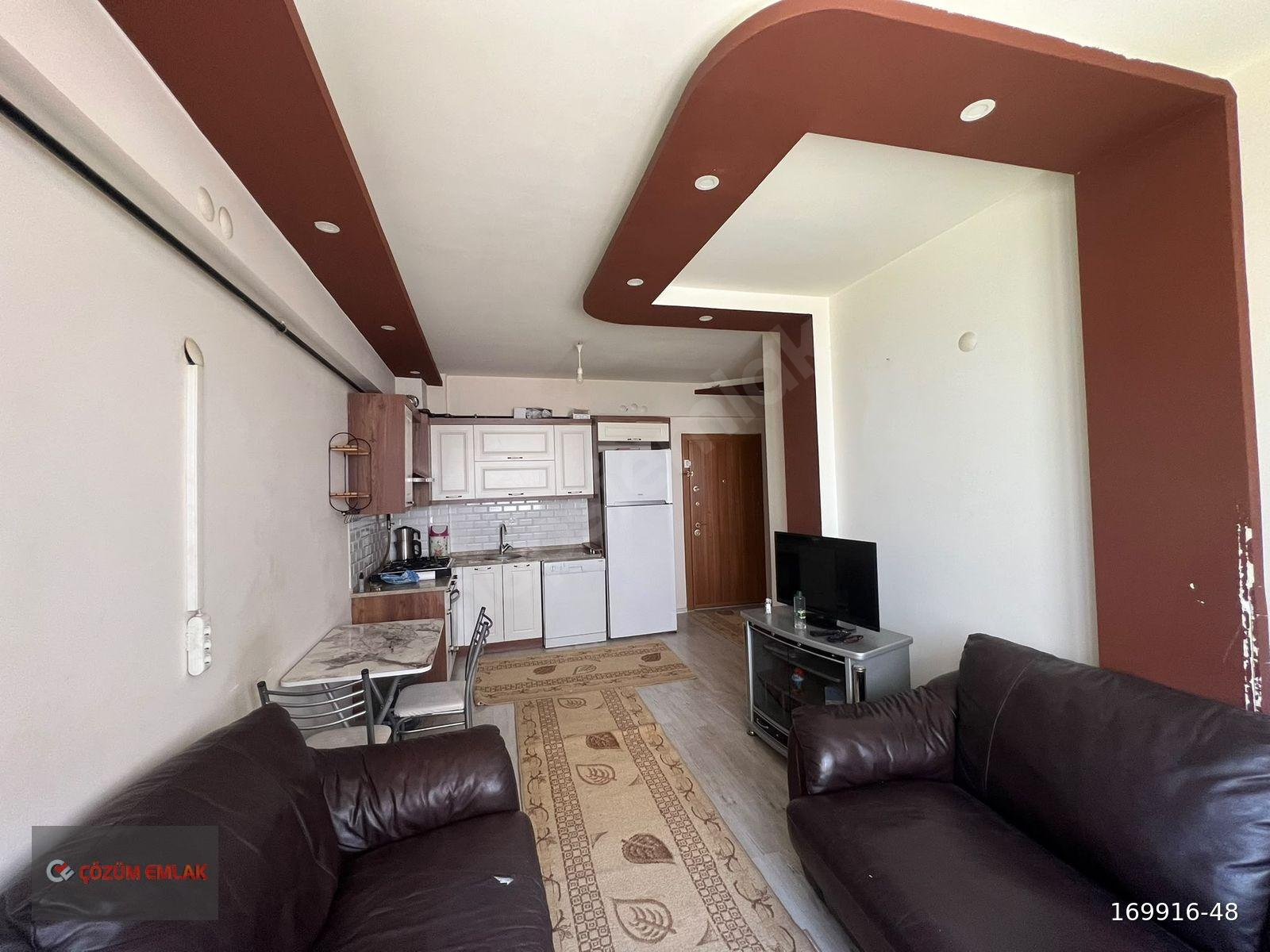ÇÖZÜM EMLAK'TAN MURADİYE PAZAR YERİ CİVARI 1+1 SATILIK DAİRE