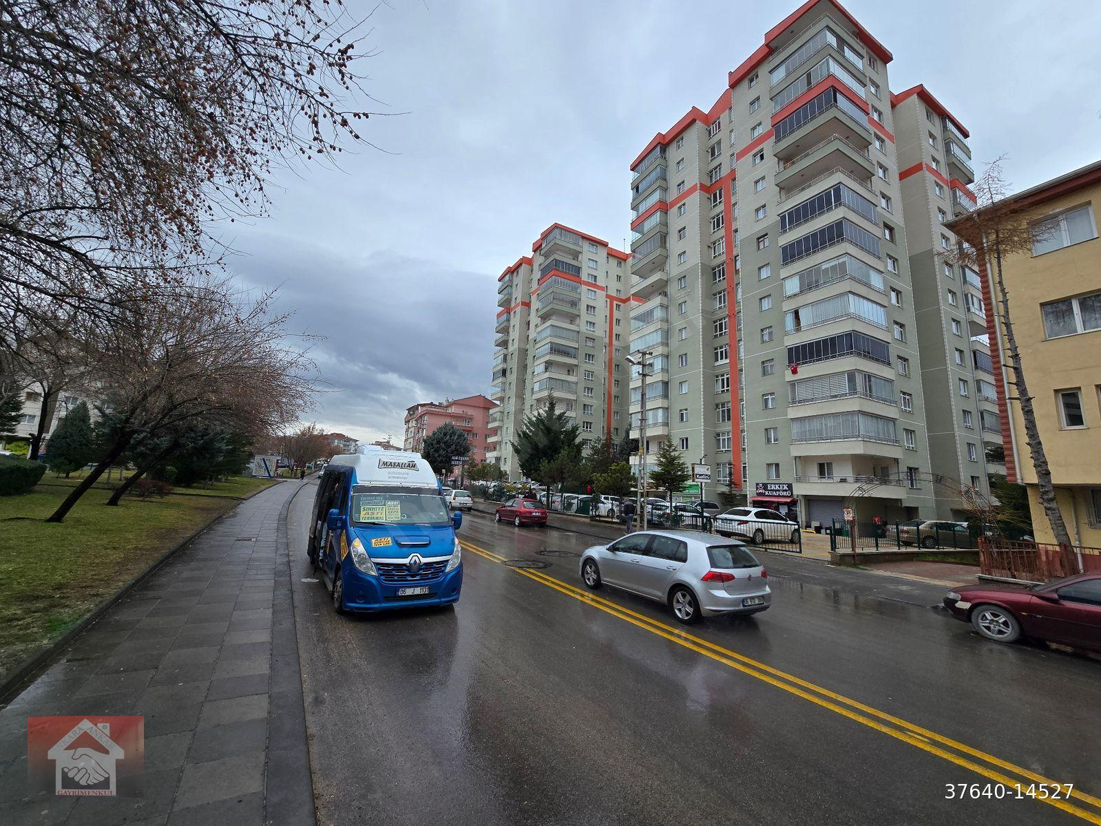 ELVAN MAH SATILIK 3+1 SİTE İÇERİSİNDE MANZARALI KÖŞE BAŞI DAİRE