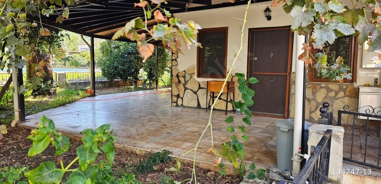 MARMARİS ÇAMLI KÖY'DE HALİKARNAS SİTESİ'NDE SATILIK DAİRE