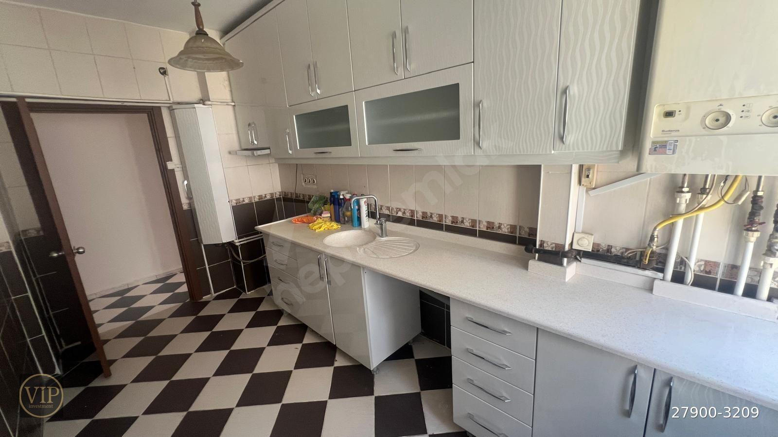 KEÇİÖREN TEPEBAŞI MAH. CADDE ÜZERİ YAPILI KATTA 3+1 KİRALIK