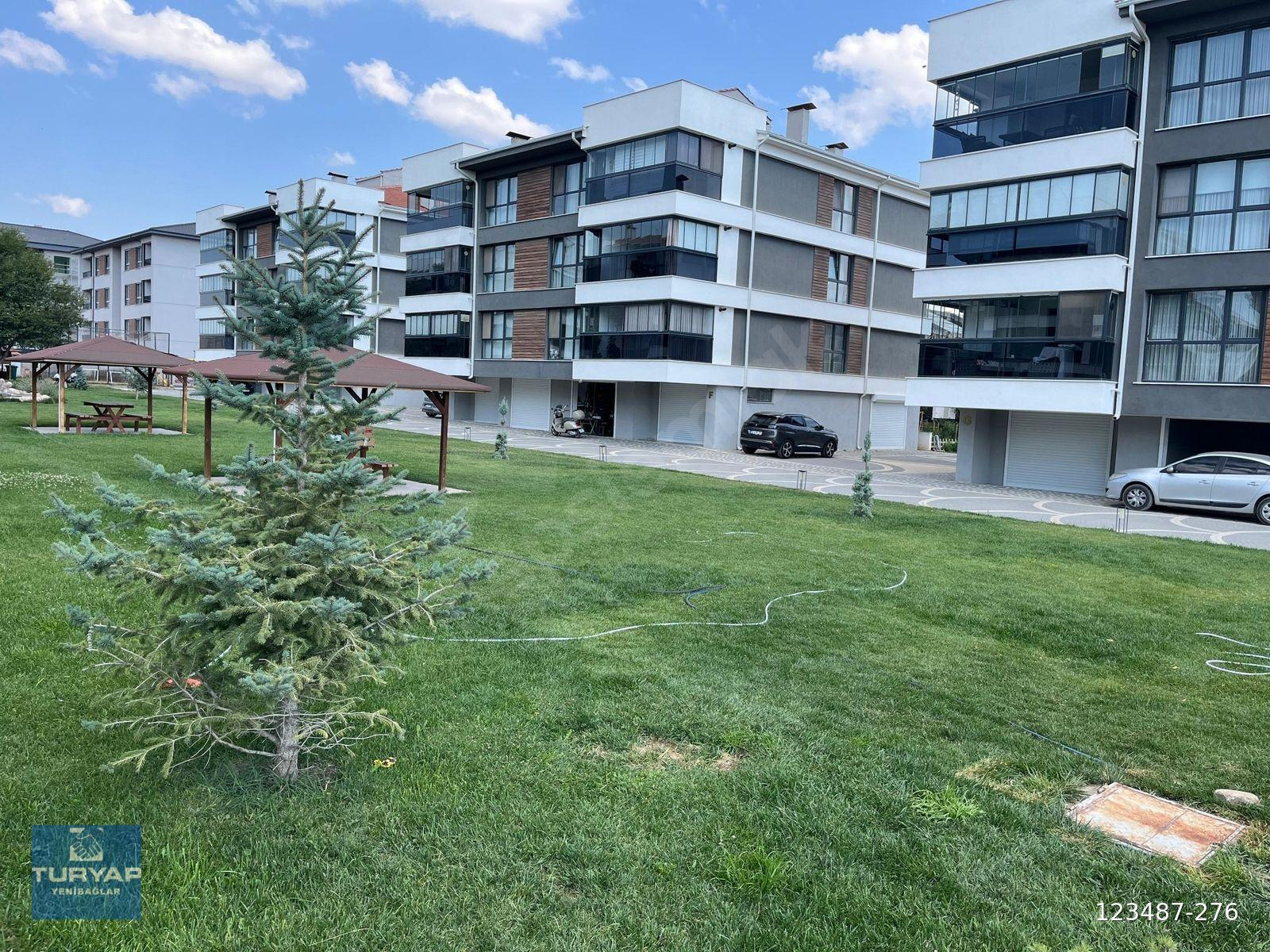 TURYAP Y.B'DAN ZİNCİRLİKUYU MH ZÜMRÜT GARDEN 3+1 KİRALIK DAİRE