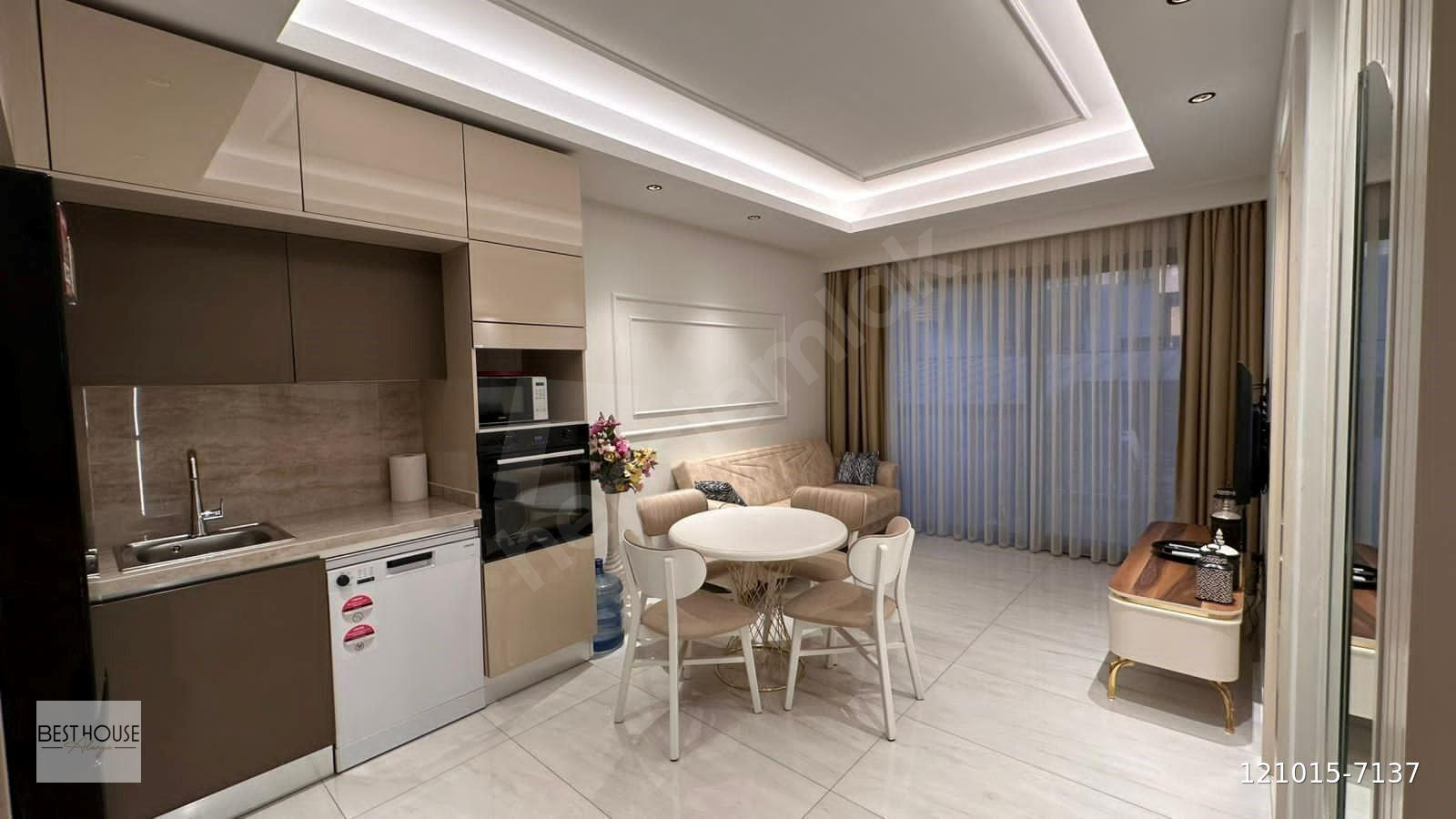 ALANYA MAHMUTLARDA DENİZE SIFIR SİTE İCERİSİNDE SATILIK 1+1 DAİRE