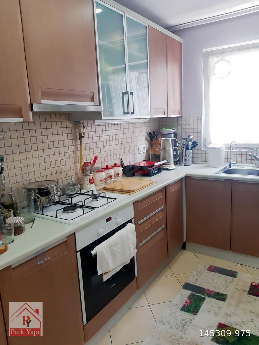ATAŞEHİR URES SİTESİNDE METRO 1DK 2+1 90M2 SATILIK DAİRE