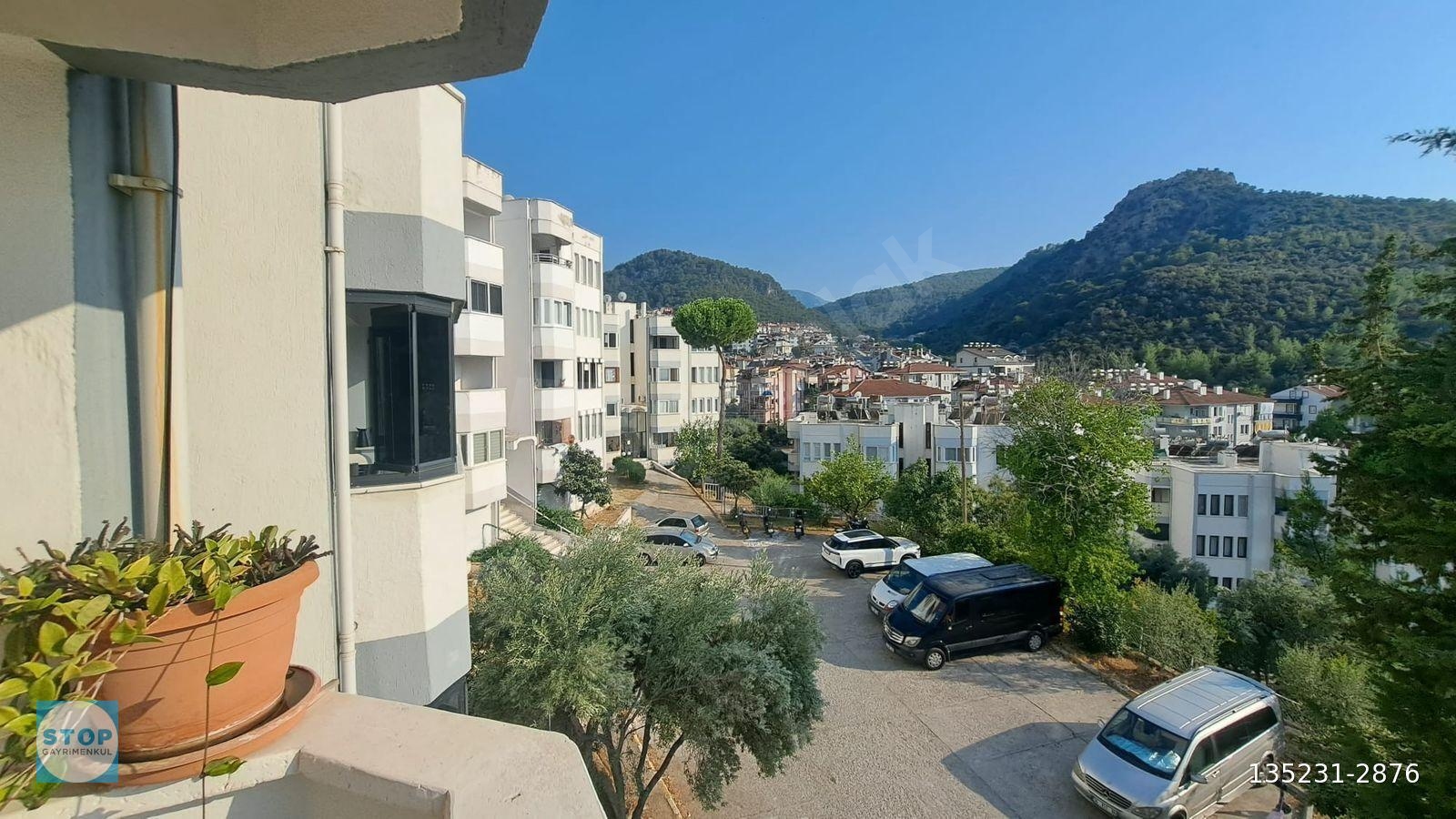 Stop’tan Taşyaka’da Şehir ve Deniz Manzaralı Satılık Arakat 4+1 Daire