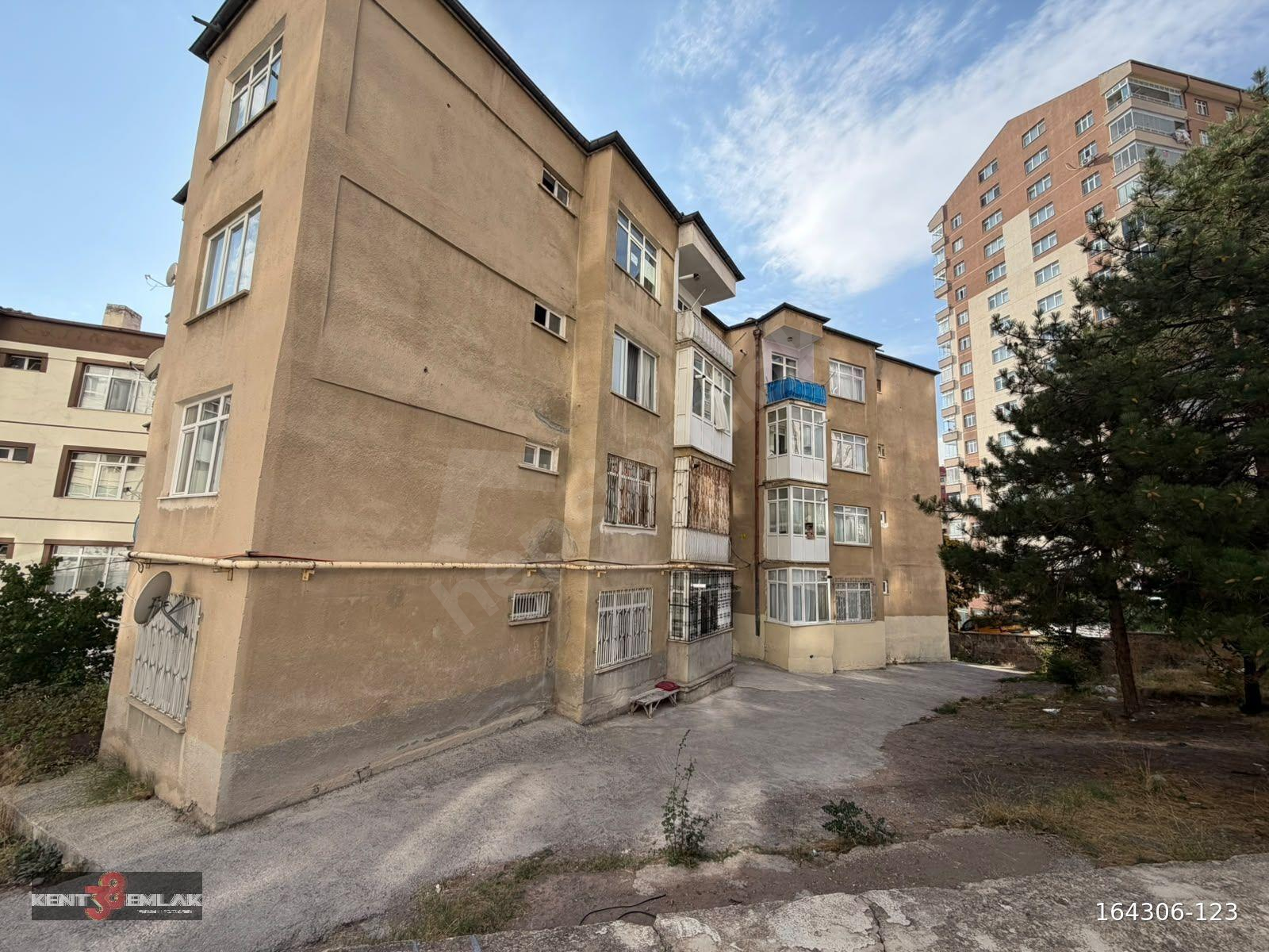 TALAS DOKTORLAR SİTESİ'NDE KOMBİLİ SATILIK 3+1 DAİRE