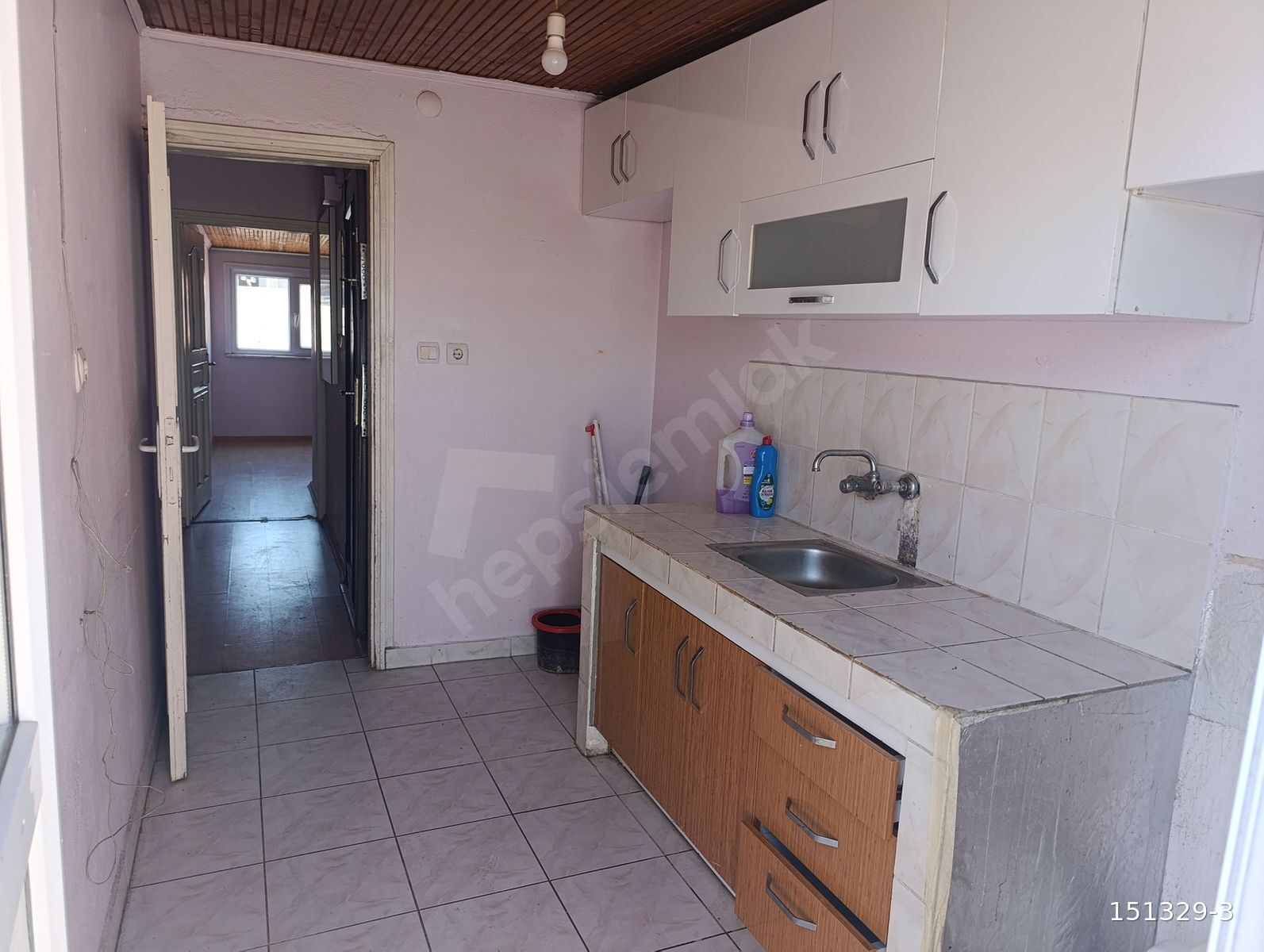 GÜLTEPE MH.DE MERKEZİ KONUMDA 2+1 BALKONLU KİRALIK DAİRE