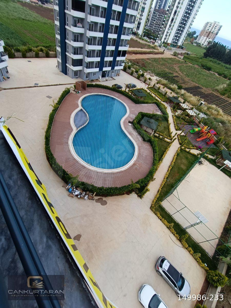 MERSİN TECE DE HAVUZLU DENİZ MANZARALI 1+1 KİRALIK DAİRE