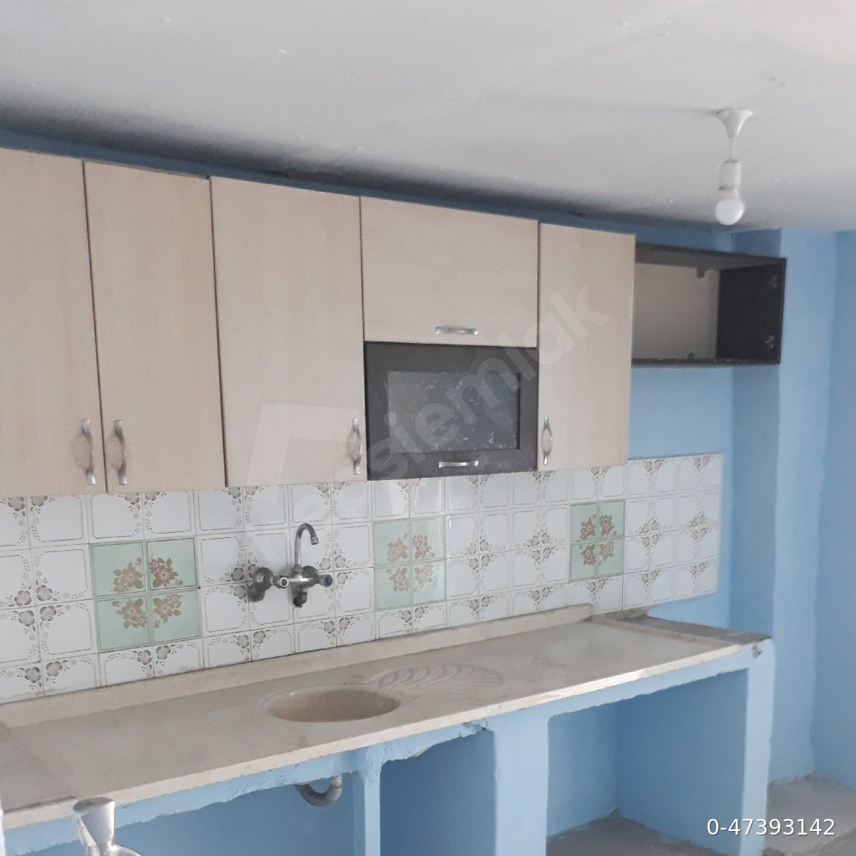acil kiralık daire 3 odalı Bahçeli ana Yola yakın pazarada