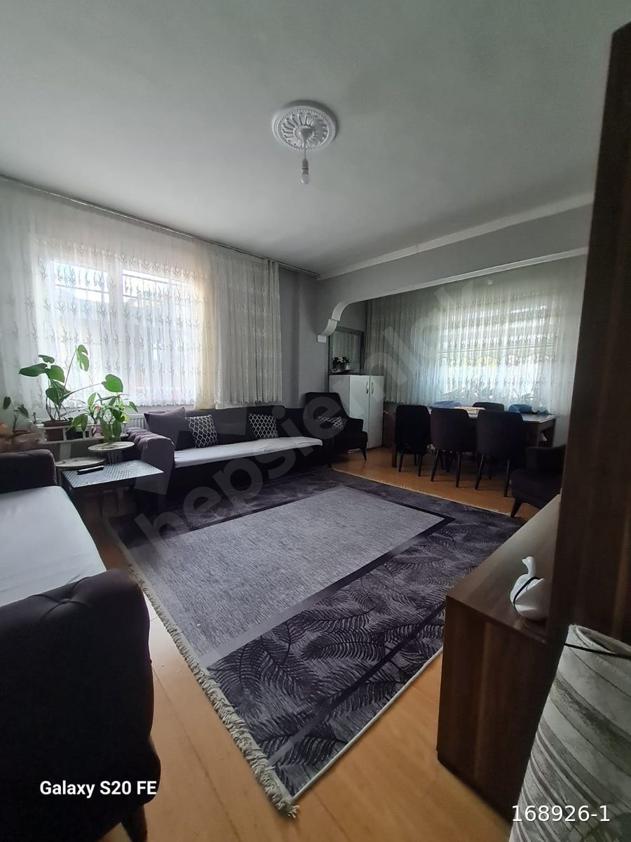 KAYIŞDAĞI MAHALLESİNDE 2+1 YÜKSEK GİRİŞ FIRSAT DAİRE