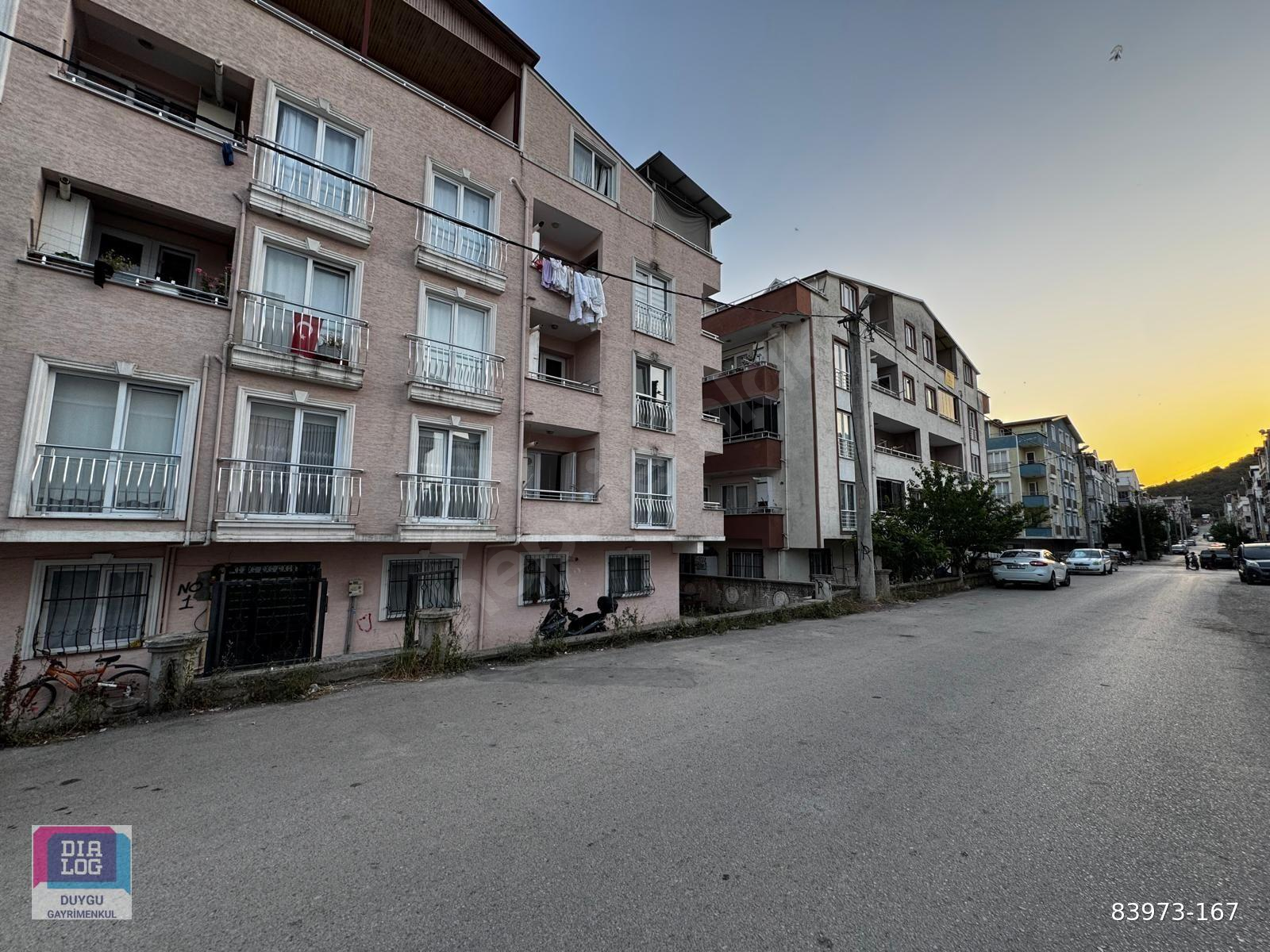BURSA DEMİRTAŞ'TA BAKIMLI SATILIK 3+1 DAİRE