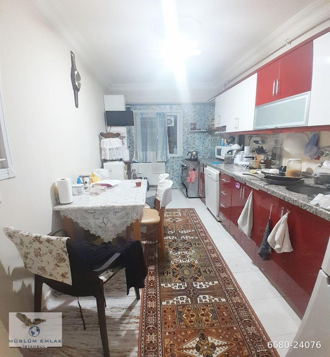 MÜSLÜM EMLAKTAN CİHANGİRDE METROBÜSE YAKIN 2+1 KULLANIŞLI DAİRE