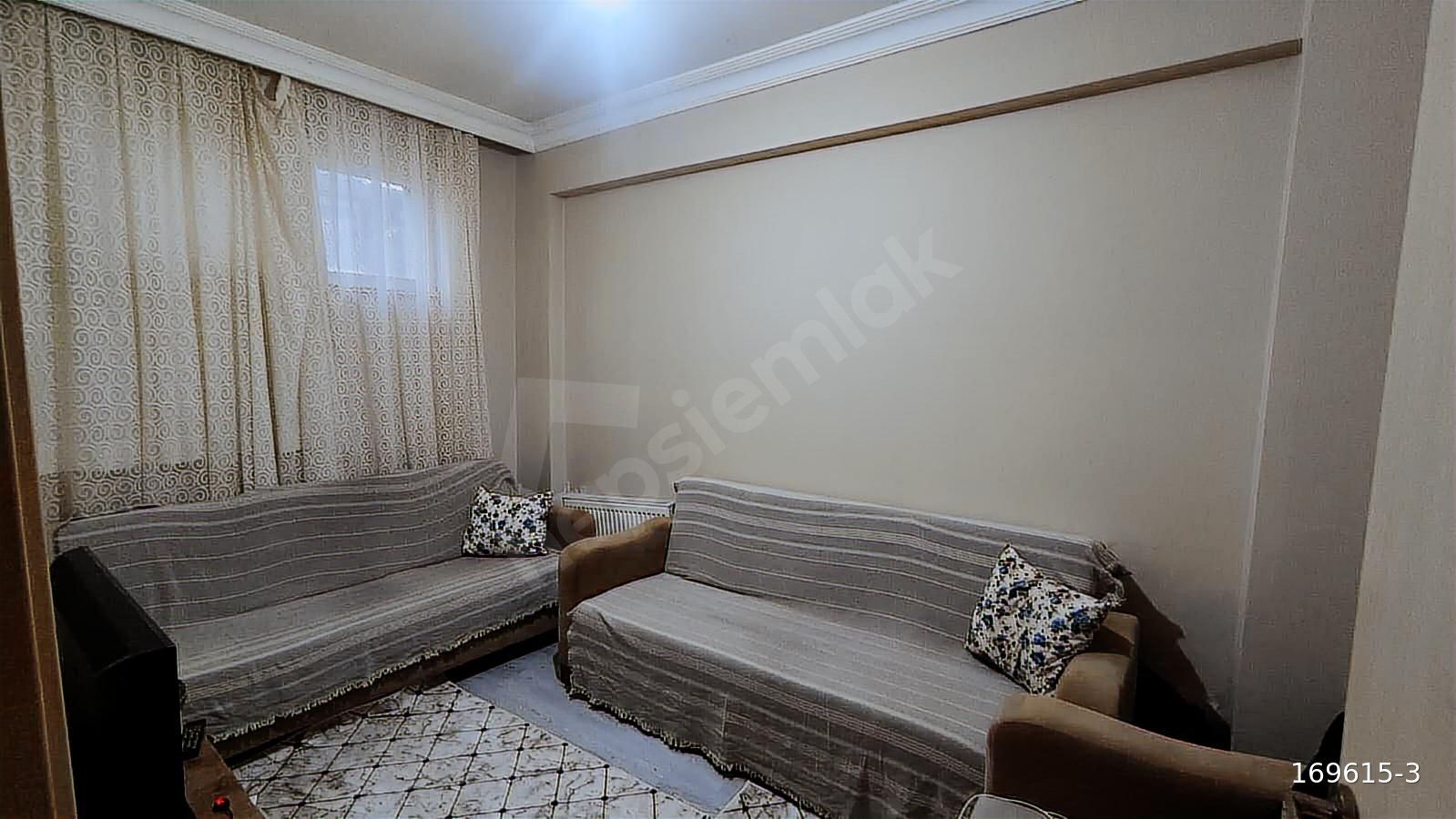 ꧁ARNAVUTKÖY HARACCI MAHALLESİNDE SATILIK BAHCE KAT DAİRE꧂
