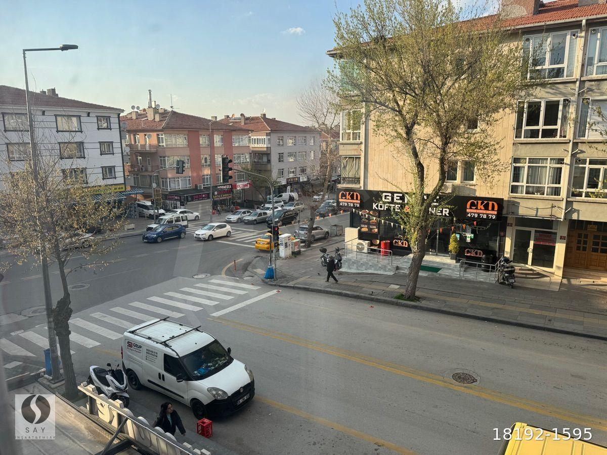 SAY DAN DİKMEN CADDESİ ÜZERİNDE MERKEZDE YAPILI 3+1 DAİRE