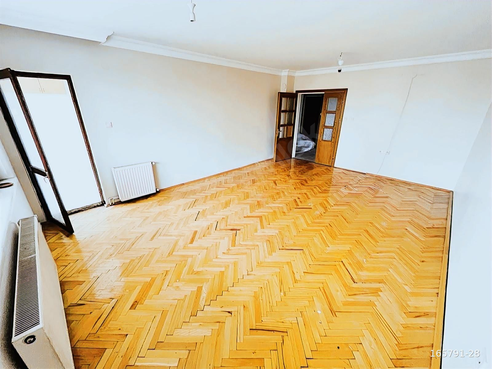 ERYAMAN'DA SİTE İÇERİSİNDE ASANSÖRLÜ ÖNÜ AÇIK 3+1 SATILIK DAİRE
