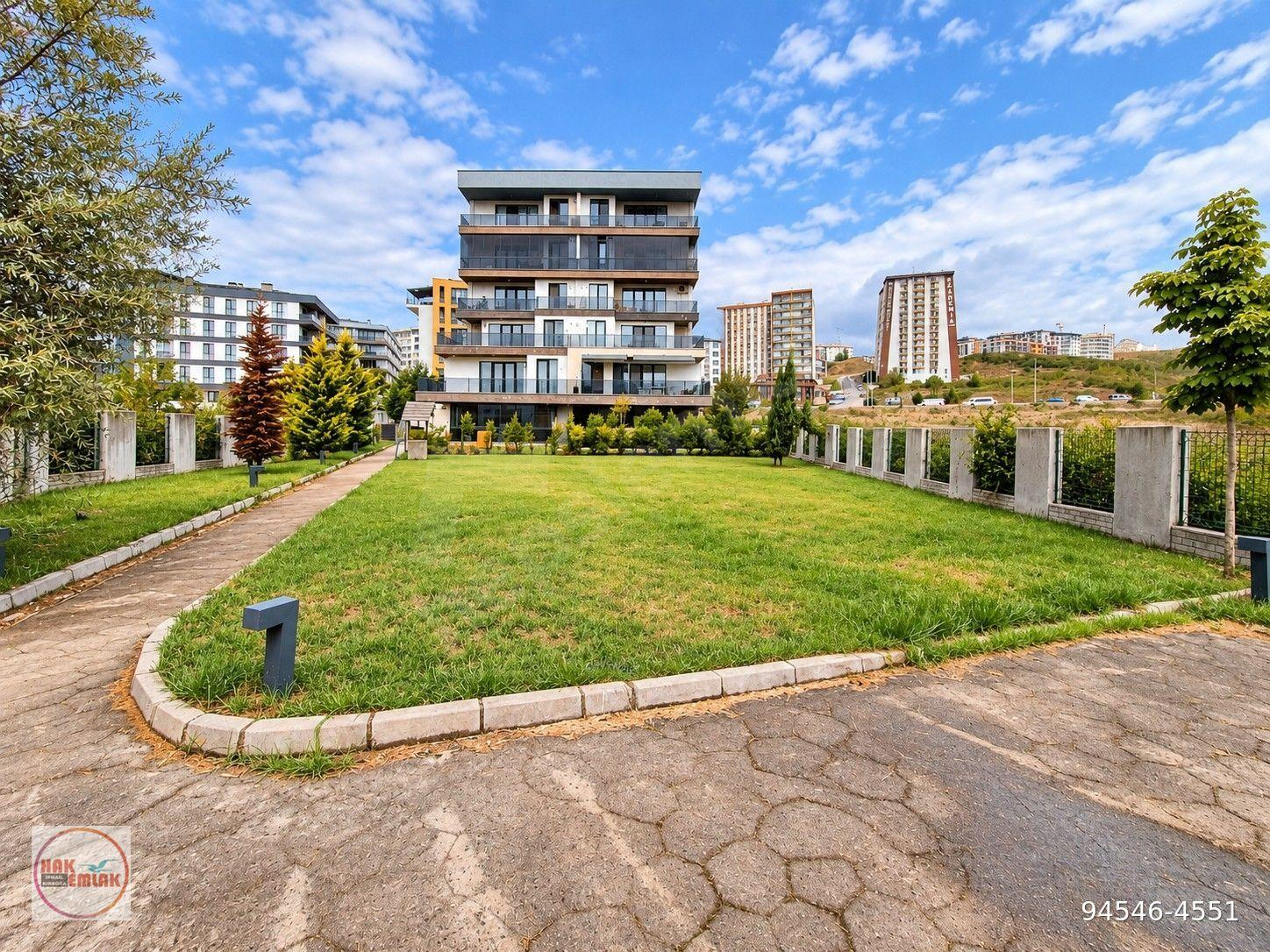 Hak Emlak'tan Üniversite Bölgesinde Satılık 2+1 Eşyalı Daire