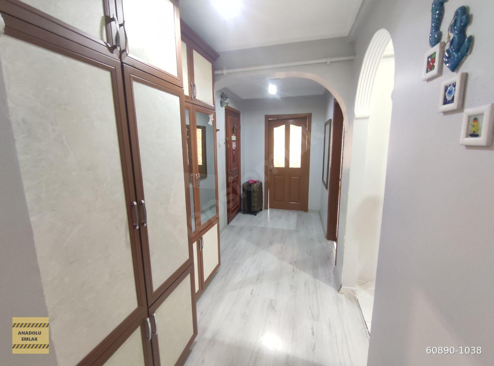 Şirinevler meydanda kiralık 3+1 boş daire yabancıya bekara Uygun
