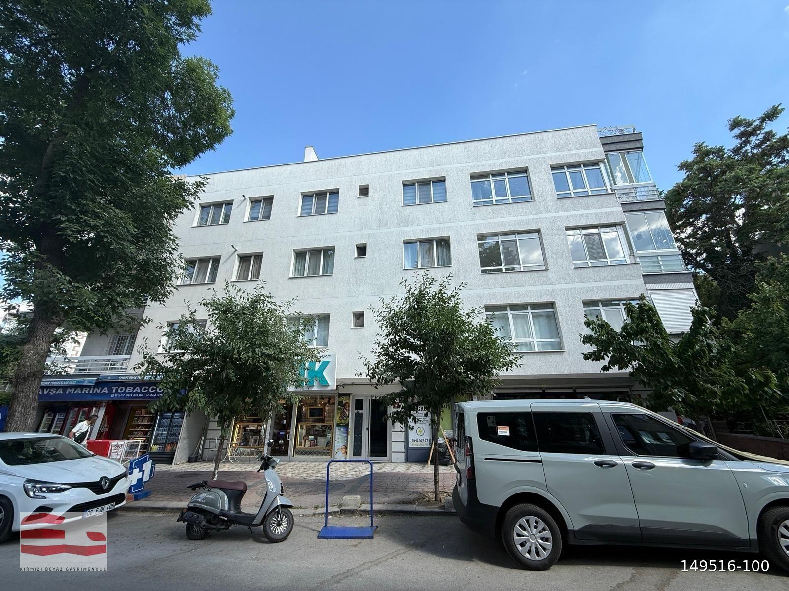 ATTAR SOKAK'TA 2+1 KİRALIK DAİRE