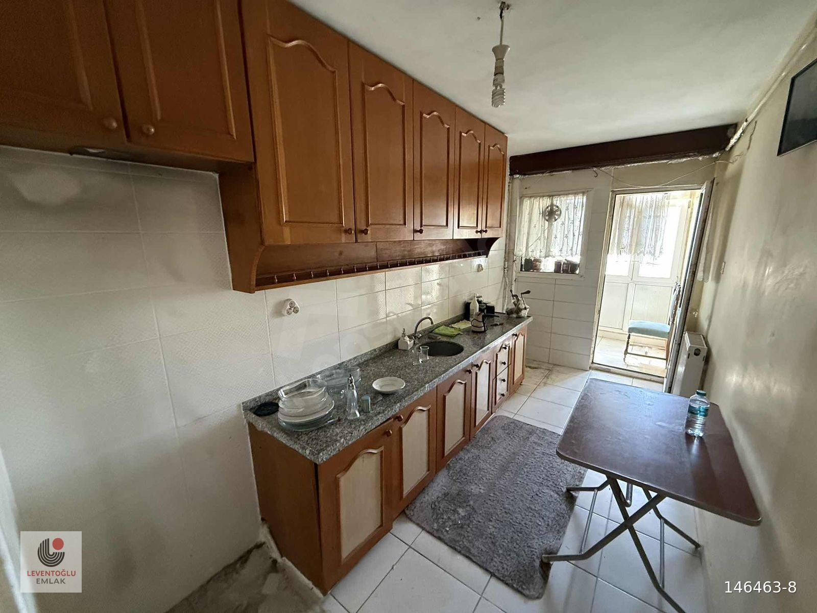 LEVENTOĞLU ATAŞEHİR ACARLAR SİTESİ 2+1 ARA KAT BOŞ SATILIK DAİRE