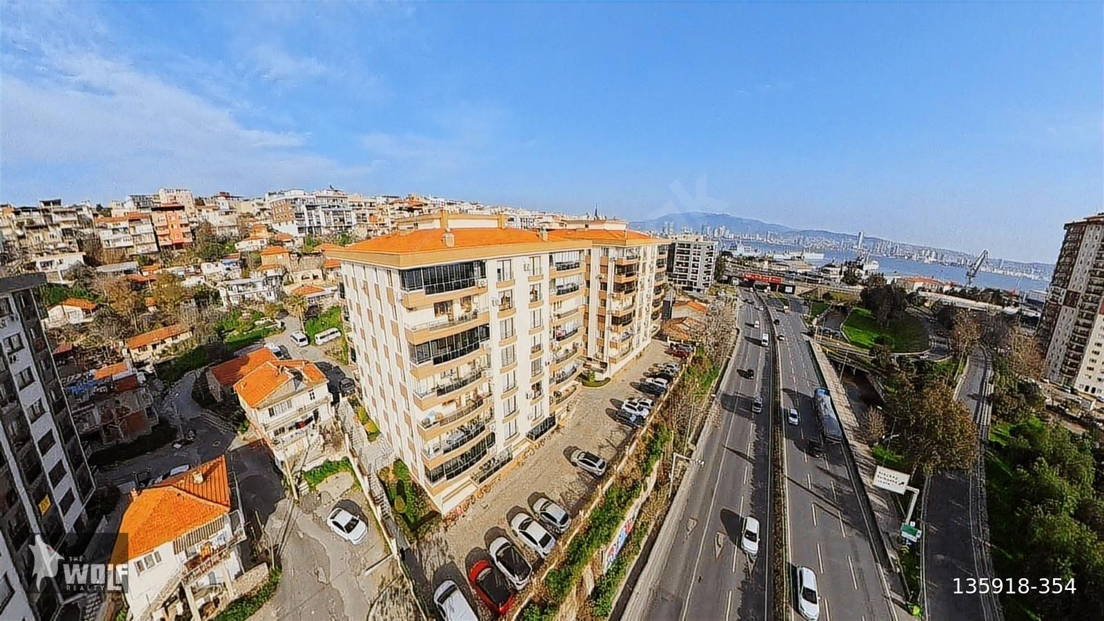 Karşıyakada Satılık Daire 3+1 Site İçerisinde Kredi Sorunu Yok