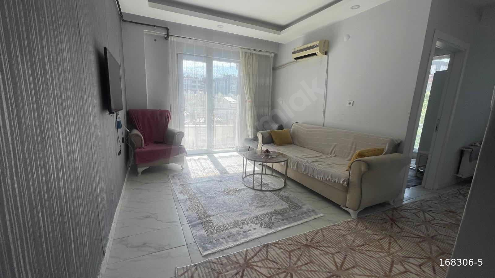 BAHÇELİEVLERDE SATILIK 2+0 DAİRE
