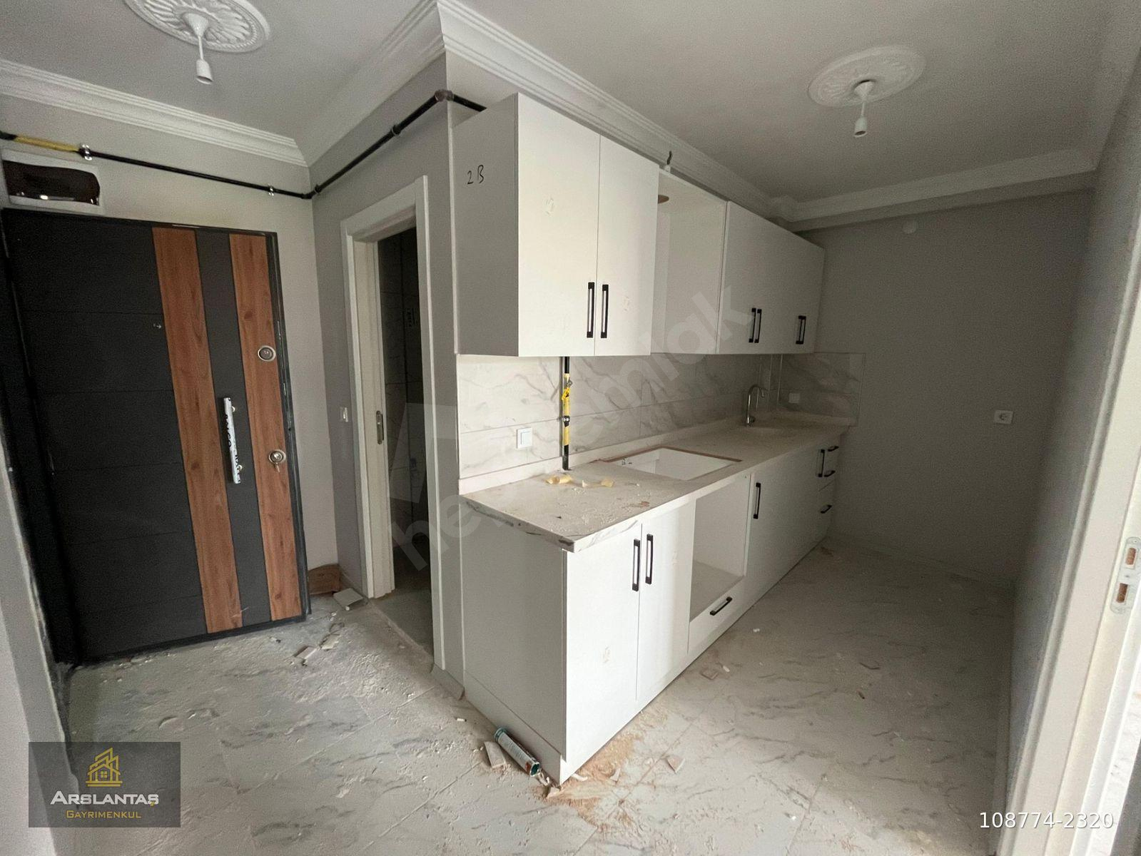 ARSLANTAŞ GAYRİMENKUL'den KIRBAĞI MH. SIFIR BAĞIMSIZ MUTFAKLI 1+1 65m² GARAJLI BAHÇELİ KİRALIK APART