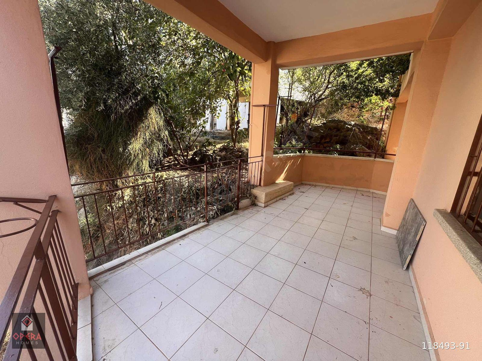ALANYA KALE BÖLGESİNDE KİRALIK 3+1 AYRI MUTFAK DAİRE