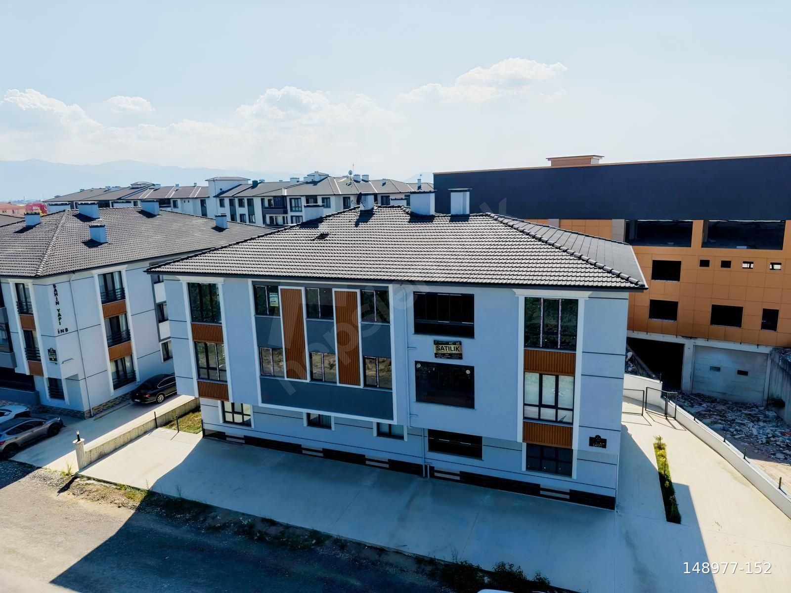 BEYCİLERDE KALİTE VE GÜVEN İSTEYENLERE SATILIK 3+1 DAİRE