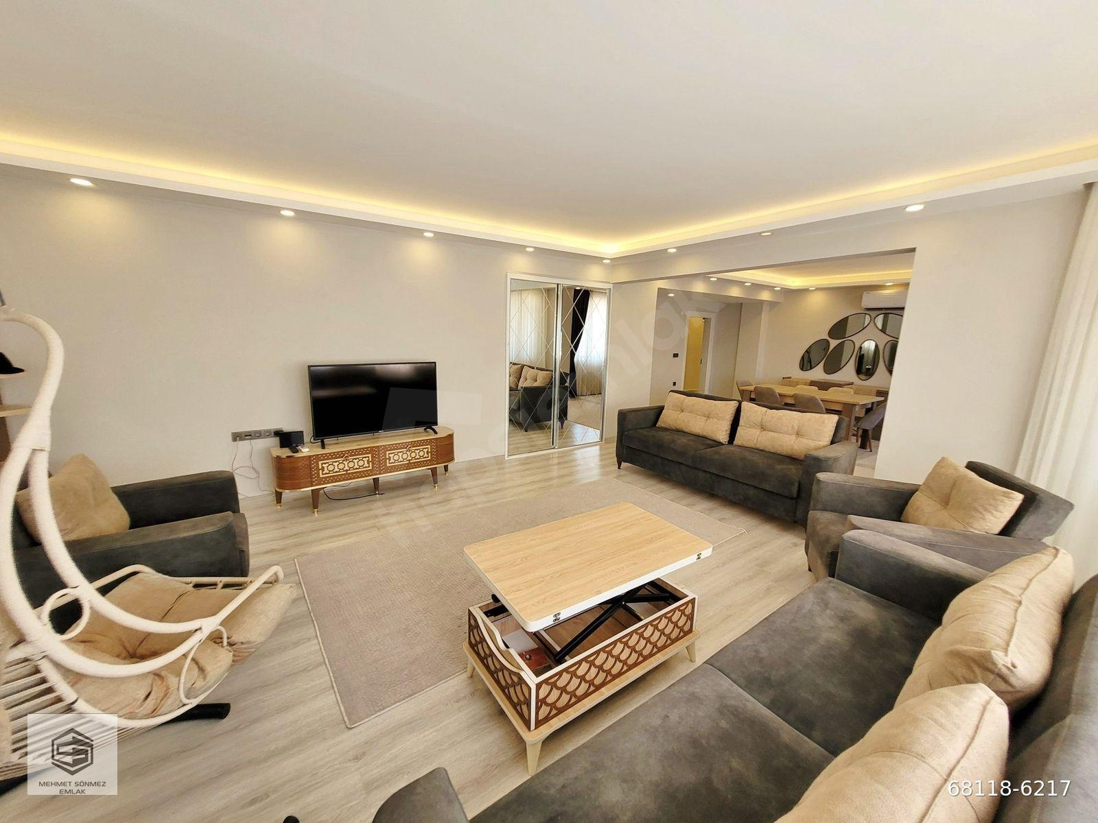 Güzeloba'da Merkezi Konumda 4+1 Lüks Mobilyalı Daire