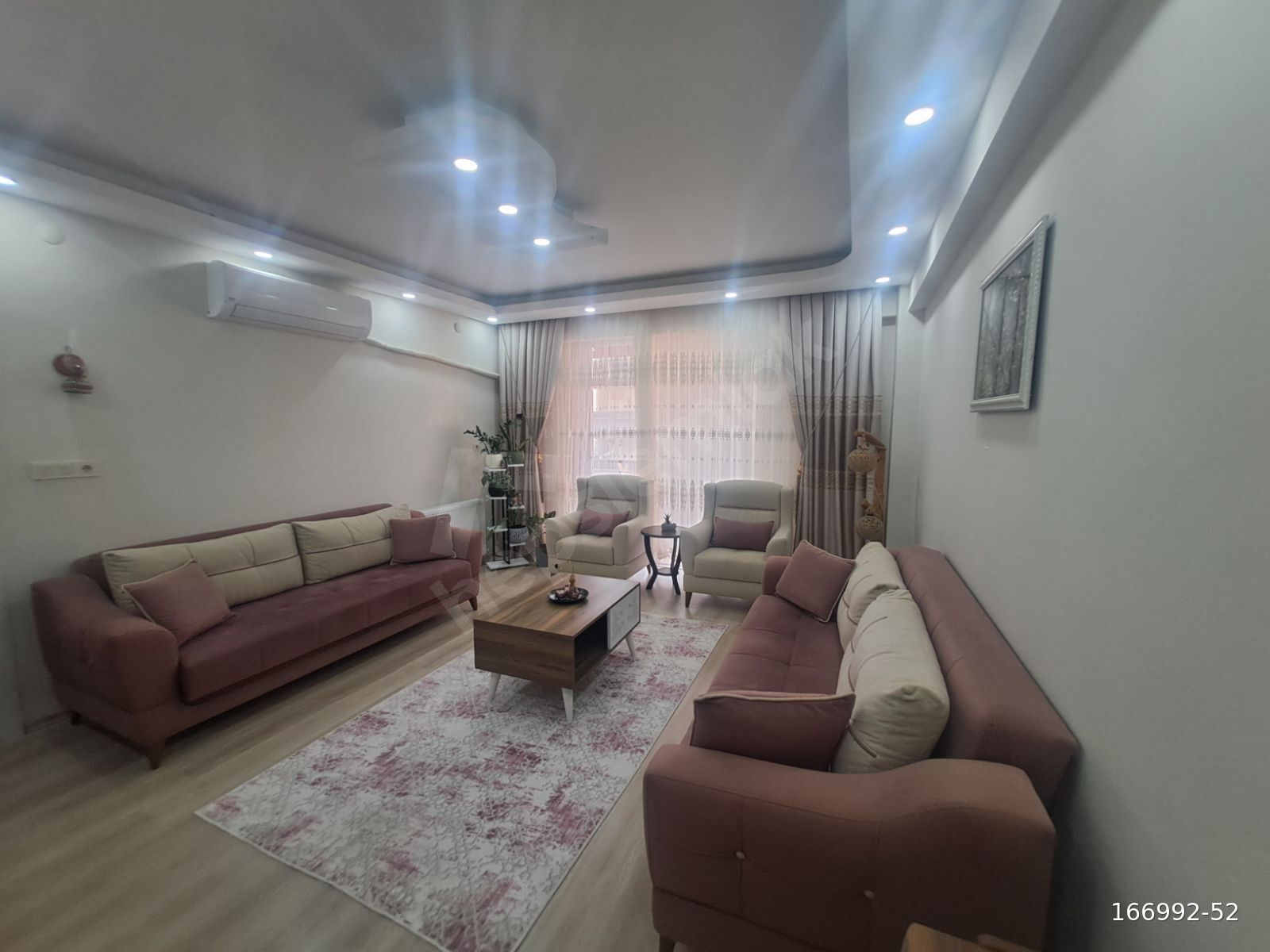 doğukent'te Ara kat 2+1 geniş daire
