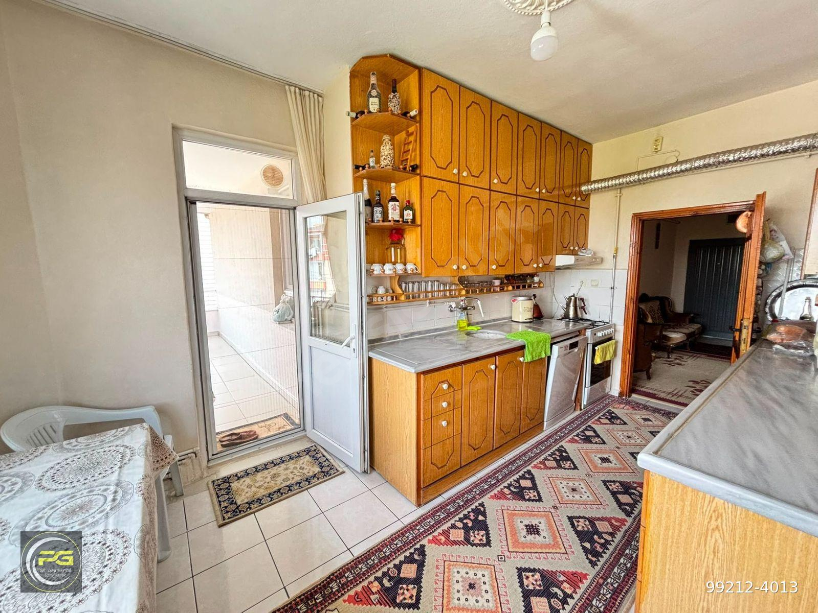 DEVELİ POLAT GAYRİMENKUL-ÇARŞI MERKEZDE SATILIK DAİRE
