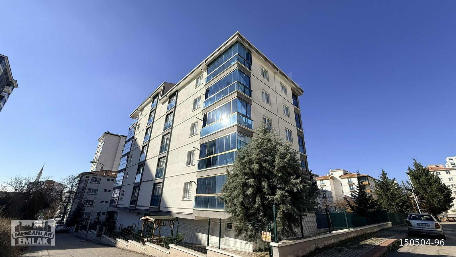 MERCANLARDAN YEŞİLEVLER'DE 4+1 SATILIK DAİRE