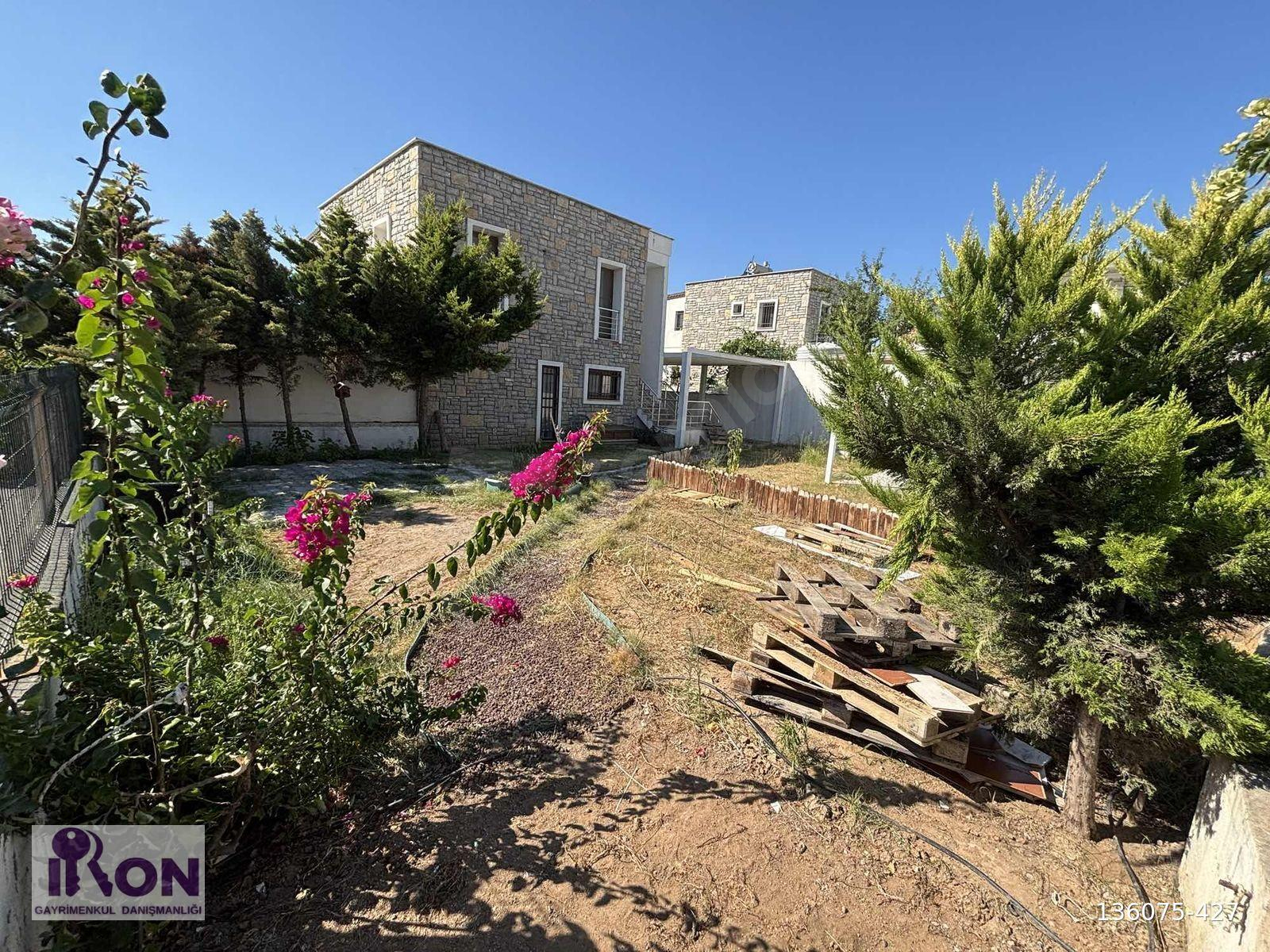Ortakent Merkez'de Müştemilat lı 2+1 90m2 daire