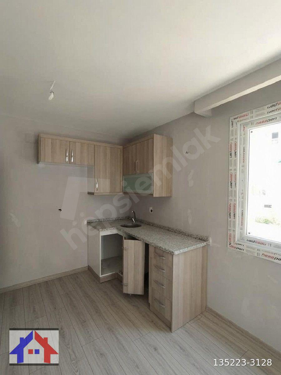 ÇARKIPAREDE MERKEZİ KONUMDA ACİLL KİRALIK 1+1 DAİRE