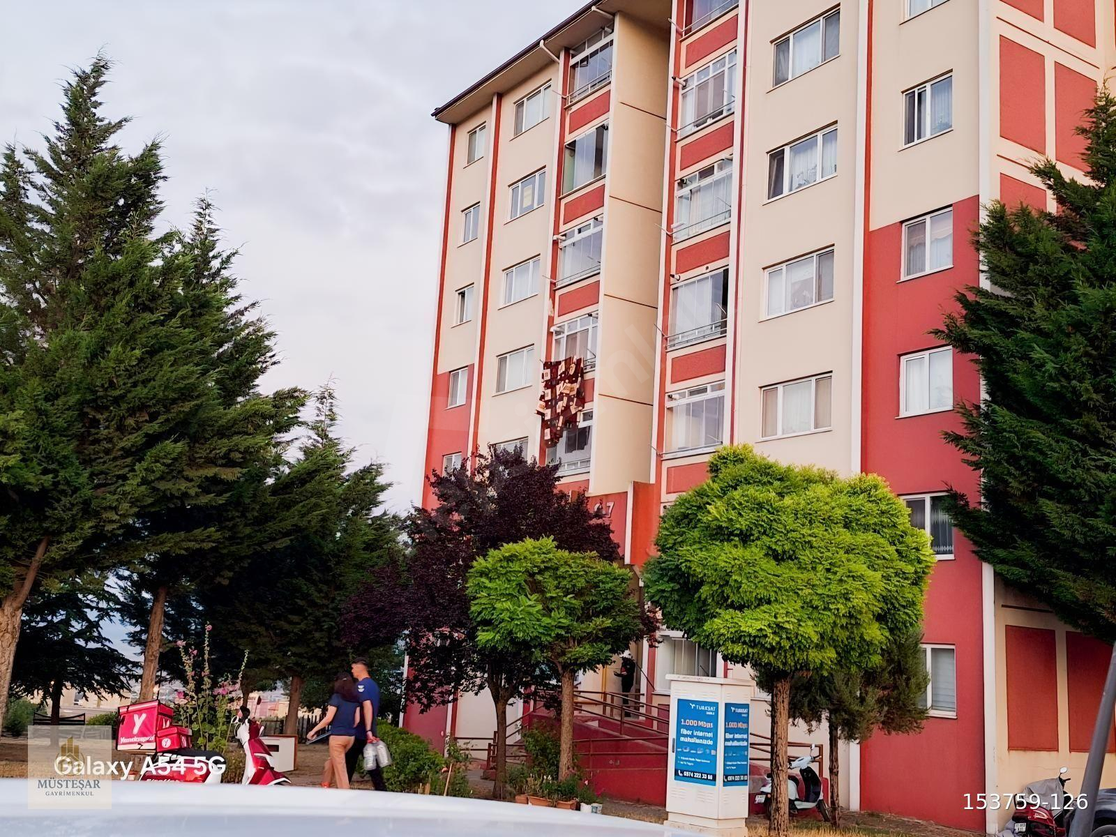 3+1 MEMURSEN TOKİ 5. KAT ARAKAT MANZARALI YENİLENMİŞ DAİRE